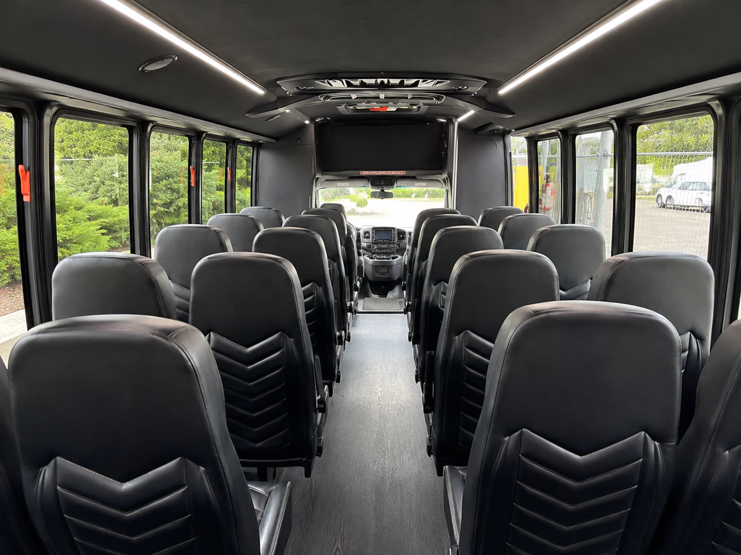 hampton airport shuttle bus rentals for private groups