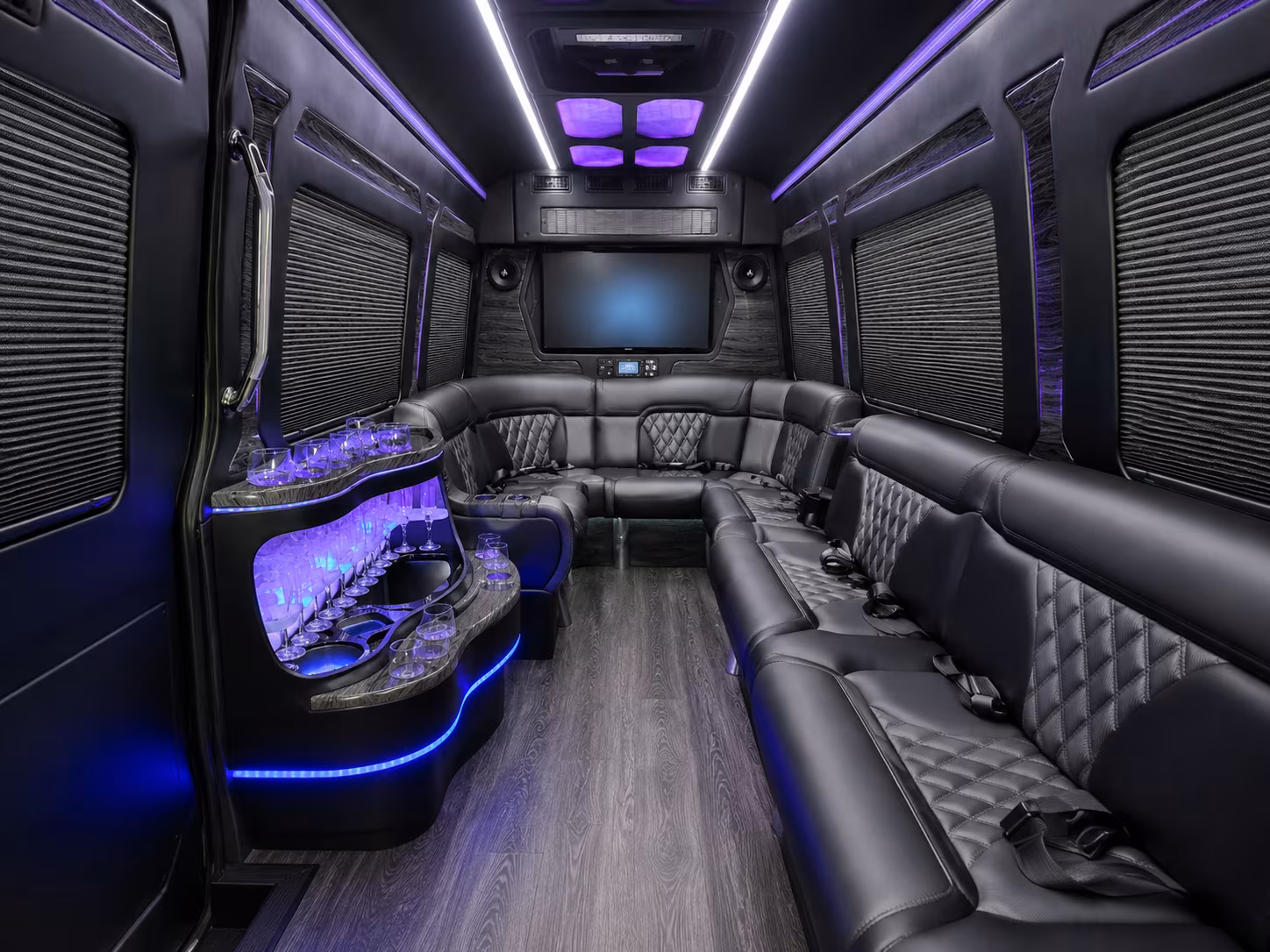 hampton custom day trip and driving tour bus rentals